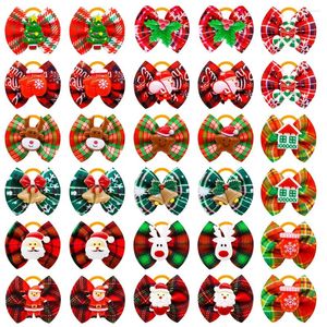 Vestuário de cachorro 50pcs veados de natal decorar acessórios de cabelo xadrez e arco com bandeiras de cabeça de cabeça para baixo para pequenos produtos de gato