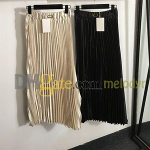 Luxury Party Dress Women High Waist Pleated Skirts Metal Letter Long Skirts Fashion Designer Dress