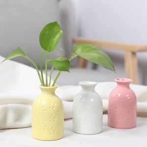 Wazony 1PC Wzór kwiatowy wazon ceramiczny makaron kolor garnku nordycki styl domowy salon dekoracja mini mini