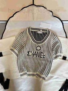 女性用Tシャツデザイナー2024高級セーターストライプレディースニットプルオーバートップ半袖カジュアルストリートウェア女性セーター女性GLBJ