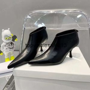 Row Quality Buty wskazywane palce u stóp górną jakość obcasowe buty czarne białe skórzane botki mody designerskie buty fabryczne Fabryka 7 cm z pudełkiem