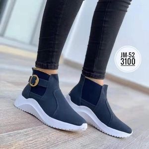 Sapatos casuais Sneakers de inverno feminino Autumn High Top Vulcanize Women Platfrom Cedas Fuckle Chunky fêmea feminina