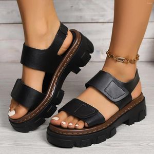 Kleiderschuhe 2024 Sommer Mode dicke alleinige römisch lässige Anti -Slip -Damen Keilheelkette Plattform Zapatos Mujer Tendencia