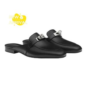 Designer Sandalen Frauen Sandalen Sommer Beach Hausschuhe Reisen Sandalen Leder Sandalen Luxus Mode Pantoffeln Flat Platinum Kelly Schnalle