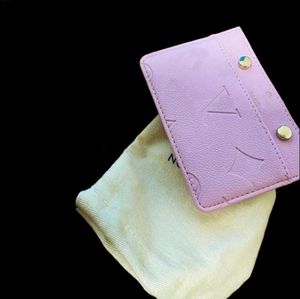 2022 Обладатели роскошных дизайнерских карт тиснения металлических заклепок L Женщины мини -кошелька Credit Fashion Solid Pocket Pockets 9747567