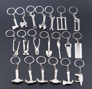 Tragbare Schlüsselbund -Haus -Wesentliche Werkzeuge Edelstahlkettenringe kreative Mini Axt Sägeschlüssel Hammerform Keyring Geburtstagsgeschenk6628925