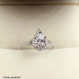 リングYu Ying Gems 1.5ct Moissanite Stone Pear Moissanite Diamond 14Kホワイトゴールドエンゲージメントリングジュエリー