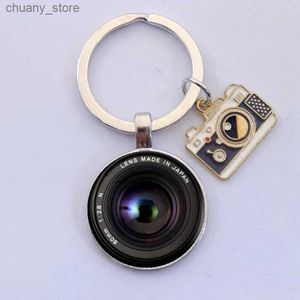 Keychains Lanyards Enamel Camera Key Chain Camera Pendant with SLR Lens Photographer SLR Enthusiast Keychain Gift Between Friends Y240417