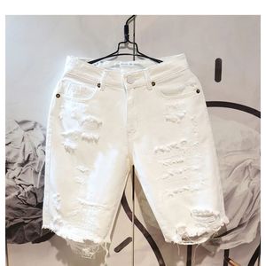 Letnie mody przycięte męskie rozerwane szorty luźne proste, swobodne białe dżins