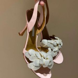 2024 Spring Water Diamond Flower High Women's Summer New French Slim Heels Sexy Open Toe Sandals