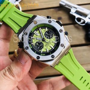 Top Fashion Quartz Chronograph Watch Men Sier Dial Classic Design Stopwatch Gentlemen Casual Wristwatch Rubber Strap Clock 614E