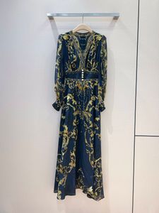 Seidenkleid Trend 2024 Frühherbst neuer Designerkleid mit Taillenfisch mit V-Ausschnitt und langen Ärmeln, Mulberry Seiden Marine Blau gedruckter High-End-Langrock