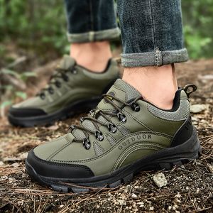 Sapatos de caminhada extra grandes para o outono masculino e o inverno ao ar livre com sapatos de couro superior e baixo de montanhismo