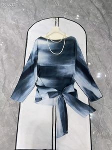 女性用ブラウスET0974ファッションシャツ2024滑走路豪華なヨーロッパデザインパーティースタイルの服