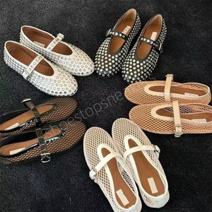 Rhinestone Boat Shoe Flat Bottomed Dress Shoes Designer Shoes women Round Toe Luxurious Leather Rivet Buckles Mary Jane Shoes Comfortable Ballet