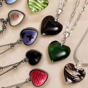 Pendant Necklaces Green Zebra Stripe Glass Heart Titanium Steel Chain For Women Clavicle Necklace Crystal Enamel