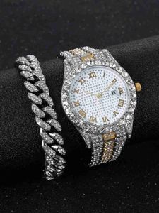 Zegarek na rękę Diamond Mężczyzn Kobiety zegarki Złoty zegarek na nadgarstek luksusowy dhinestone unisex bransoletka żeńska samica Relogio feminino D240417
