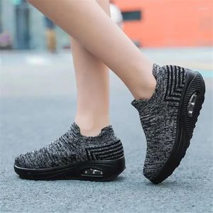 Casual Shoes 2024 Plus Size 43 кроссовки Vulcanize обувь женщин предлагает спортивную прогулку Universal Brand Bity Fashion Comfort