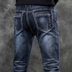 Erkekler kot erkek denim streç ince gündelik moda pantolonlar küçük ayaklar moda çalışma günlük uzun yeni marka erkek D240417