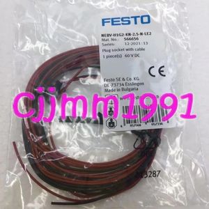 Molduras de óculos de sol 1 PC Festo com plugue de cabo e soquete Nebv-H1G2-KN-2.5-N-LE2 (566656)