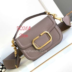 Portable Bags Woman Vallentinos Buckle Designer Vlogoo High Wide Bag End Saddle Magnetic Fashion 2024 Versatile Strap Single Shoulder Paired Flap 9JS6