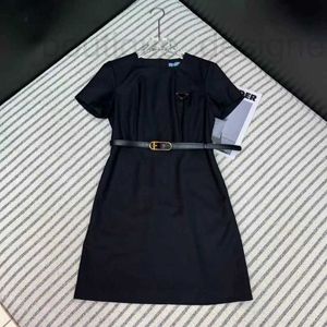 Basic & Casual Dresses Designer 2024 Summer Solid Colour Triangle Pattern Dress With Belt Short Sleeve 2 G9N0
