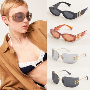 Óculos de sol Mui Mui Mui MUI Oval óculos de sol para os olhos para mulheres polarizam os óculos de sol de designers de luxo de luxo de tais de ar condicionado de luxuos