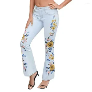 Kvinnors jeans ljusblå broderi flare elasticitet denim bred ben