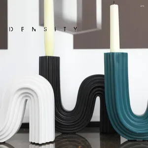 Candle Holders Modern Minimalist Nordic S-Shaped Candlestick Ornaments Table Romantic Wedding Decoration Centerpieces 2024