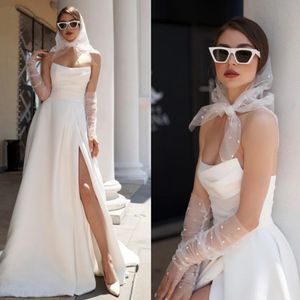 Modern White Satin A Line Wedding Dresses Simple Strapless Boho Beach Garden Bridal Clowns Pleated Sexig High Second Reception Marriage Dress Yd