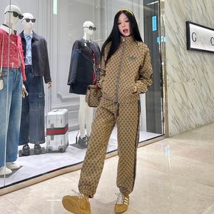 Designer Kvinnors tröja Full Letter Print Rhinestone Clover Logo Fashion Luxury Spring Summer Women's Zip Jacket Drawstring Pants Suit