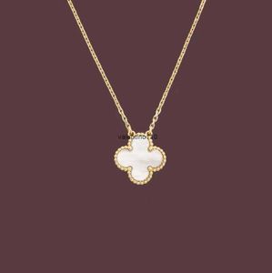 Designer Jewelry Fashion Pendant Necklaces for Women Elegant 4four Leaf Clover Locket Necklace Highly Quality Choker Chains Designer Jewelry Plated G
