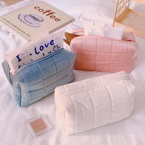 Lagringspåsar kvinnors plysch utgör hushåll fyrkantig rutig blixtlås kosmetisk fodral multicolor enkel kudde papperspennpås