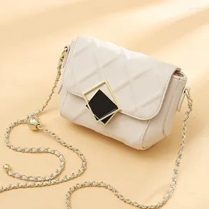 Shoulder Bags 2024 Fashion Women's Bag Advanced Sense Foreign Style Diamond Lattice Small Golden Ball Chain One Messenger