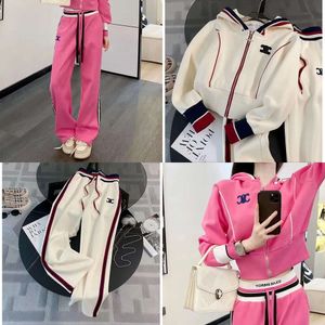 High End Casual Sports Suit for Women in Autumn Winter, Fashionable and Western-style Hooded Sweatshirt, High Waisted Straight Leg Pants, Two-piece Set, Trendy Wter,