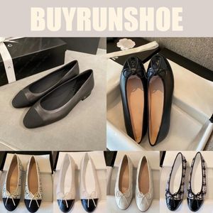 Leather Sandals Women Slippers Designer Sandal Lady Wedding Party Flats Rubber Mules Summer Beach Sexy ballet shoes 2024