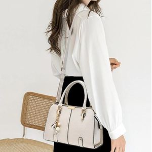Bolsas de inserção de bolsa de bolsas de cintura para bolsas de moda feminina bolsas de moda ladras Satchel ombro couro