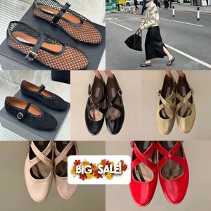 With Box Designer Sandal slipper slider flat dressing shoes dancing Women round toe Rhinestone Boat shoes leather riveted buckle shoes size 35-40 black