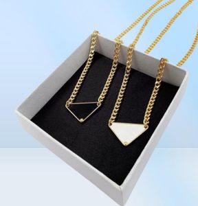 Luxury Pendant Halsband Fashion For Man Woman Invertered Triangle Letter Designer Brand Jewelry Gift Mens Womens Trendy Person388276399309