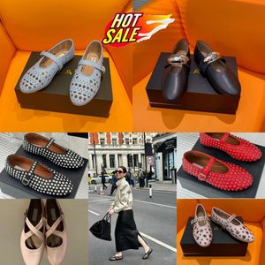 2024 Med Box Designer Sandal Ballet Slipper Slider Flat Dressing Shoes Dancing Women Round Toe Rhinestone Boat Shoes Nited Buckle Shoes Storlek 35-40