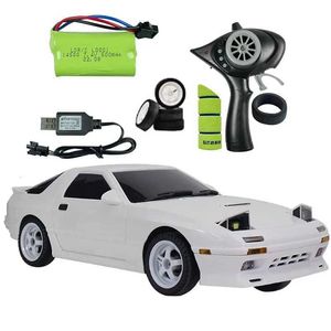 DIECAST Model Cars 2.4G LD1802 RX7 RTR 1/18 ESP Gyroscope RC Drift Car LED LED Model sterowania Pełna skala Model dziecięcy Prezenty J240417