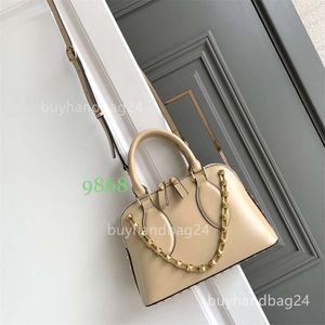 Popular 2024 Woman Rivet Vallentinos Bags Vlogoo Fashion Designer Bag Rock Crossbody Stud Womens New Versatile Western Style Handbag Shoulder Shell USF1