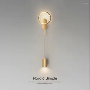 Lampy ścienne Nordic Minimalistyczna lampa wewnętrzna Dekoracja dekoracyjna kinkieta LED miedziana złoto czarny nocny przyścisk przejściowy schodowe światło