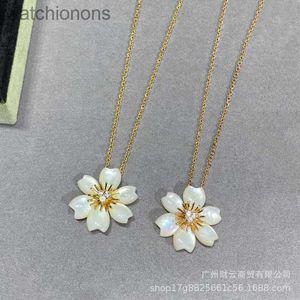 Luxury Top Grade Vancellelfe Brand Designer Halsband Julblomma Halsband Big Sister Style White Fritillaria Högkvalitativ juveliregåva