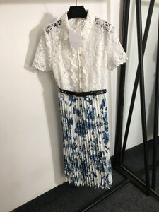 Vestidos de ginástica de luxo vestidos de verão mulheres mulheres manga curta renda de retalhos midi impressão azul