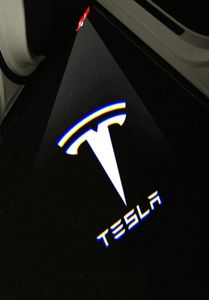 2pcs Tesla Model S 3 x Y LED -Logo -Abzeichen Emblem Light Neueste Upgrade nicht erfundene Autotür Willkommen Projektor Laser Ghost Shadow Lamp6860096