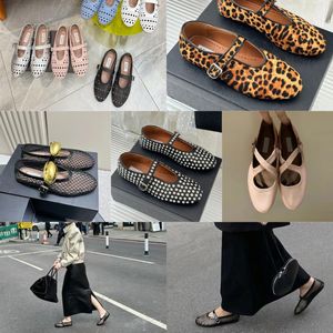 2024 With Box Dress Shoes Designer Sandal ballet slippers slider flat dancing Womens round toe Rhinestone Boat formal Luxury leather riveted buckle shoes GAI 35-40