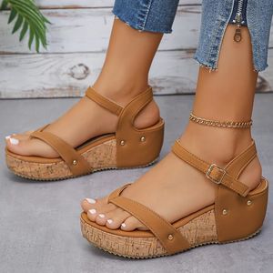 Camel Wedges Chunky Platform Sandaler Kvinnor Summer Clip Toe Tjock Bottom Gladiator Woman Ankle Buckle Beach Shoes 240412