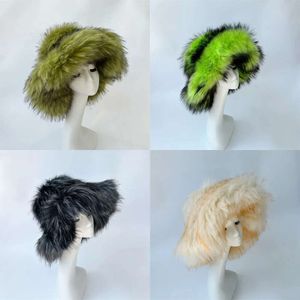 女性のためのワイドブリム冬のぬいぐるみ毛皮のようなフェイクラクーンバケツファッション特大のパンクハットY2K屋外ふわふわ毛皮の帽子231011 s