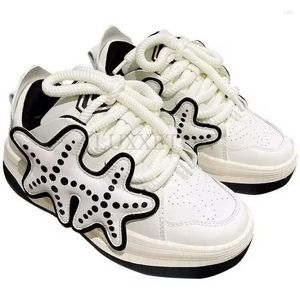 Casual Shoes Tjock Soled Soe Up Round Toe Versatile Sports Bread With Star Decoration Fashionable and Comfort Board